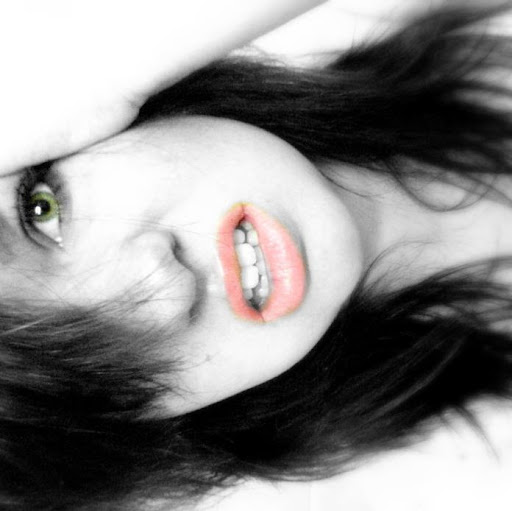 Jennifer Joyner Photo 42