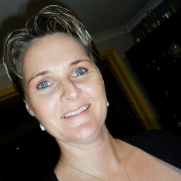Traci Marshall Photo 19