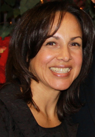 Marie Hernandez Photo 24