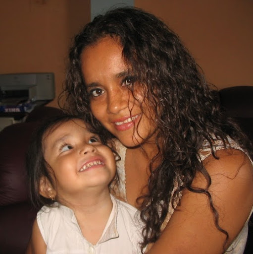 Lili Rodriguez Photo 21
