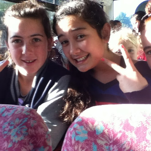 Caitlin Watts Photo 9