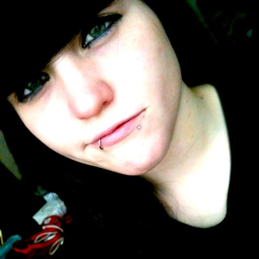 Rebecca Sheehan Photo 16