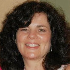 Lori Weir Photo 15