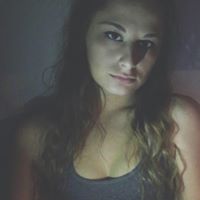 Nicole Devine Photo 32