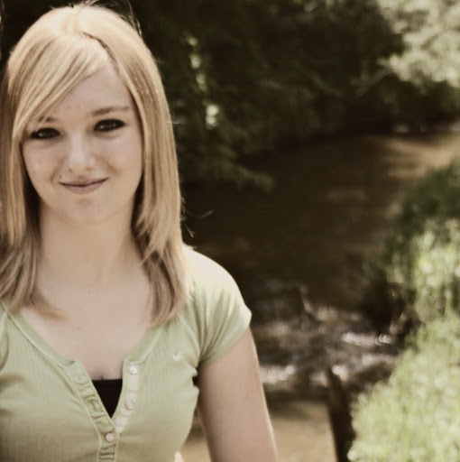 Megan Macfarlane Photo 8