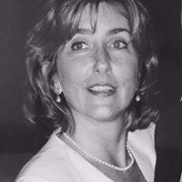 Julia Carmichael Photo 11