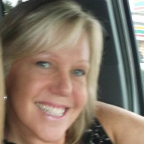 Debbie Fischer Photo 28