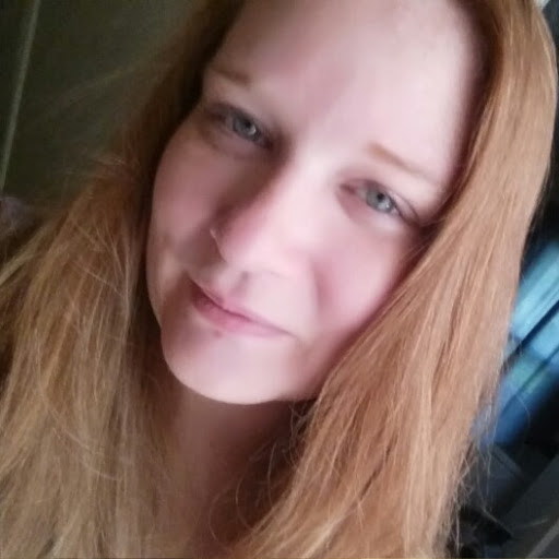 Leslie Hughes Photo 17