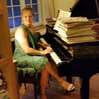 Suzanne Mead Photo 11