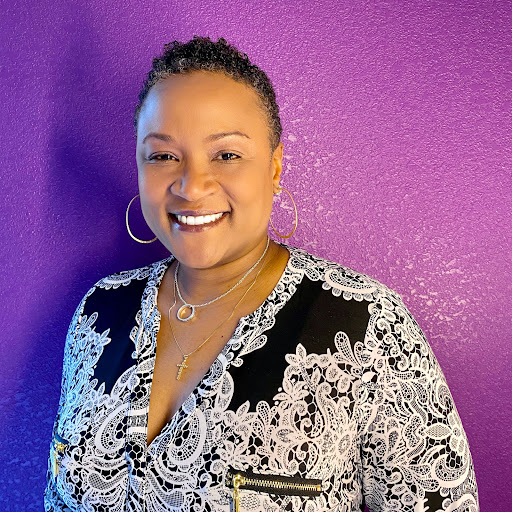 Erica Calhoun Photo 14