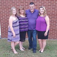 Stephanie Leader Photo 19