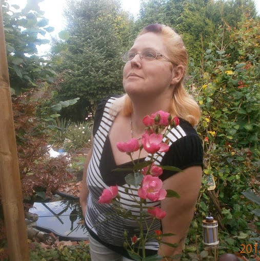 Sylvia Meyer Photo 18