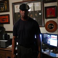 Anthony Hilliard Photo 17