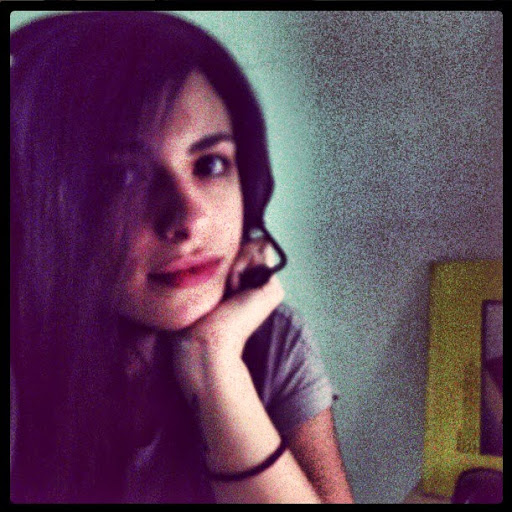 Stephanie Toledo Photo 9