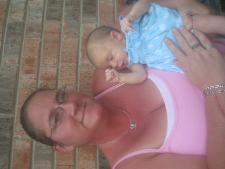 Debbie Wells Photo 29