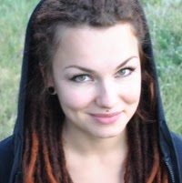 Julia Fox Photo 38