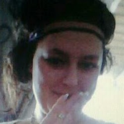 Julie Larsen Photo 13