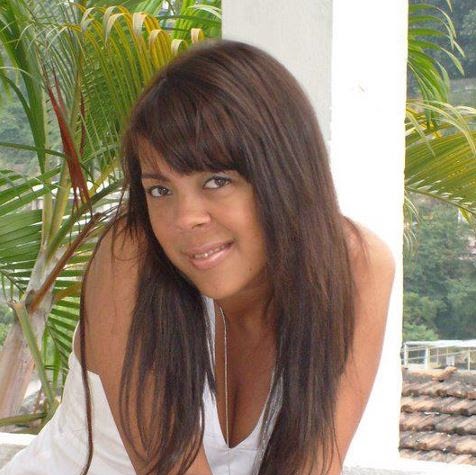 Michele Rodrigues Photo 12