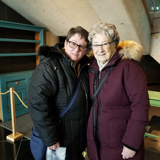 Sandra Ross Photo 41