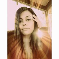 Suzanne Vargas Photo 17