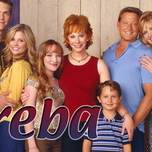 Lilly Robinson Photo 19