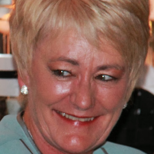 Lorraine Scott Photo 19
