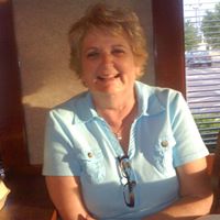 Paula Pratt Photo 32