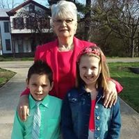 Marilyn Strong Photo 24