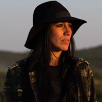 Erin Noonan Photo 23