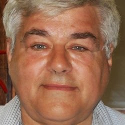 Robert Rivers Photo 33