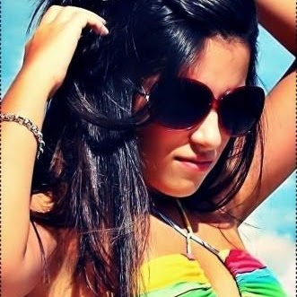 Nicole Mello Photo 14