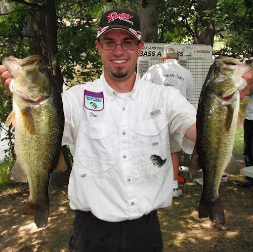 Daniel Houser Photo 23