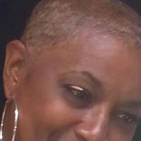 Rochelle Robinson Photo 12