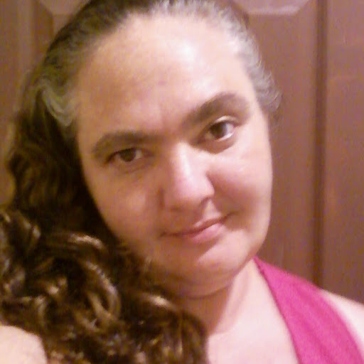 Victoria Willis Photo 38