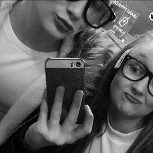 Carla Simpson Photo 42