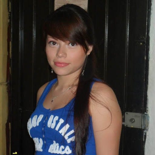 Jenifer Ruiz Photo 9