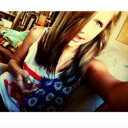 Mia Wright Photo 31