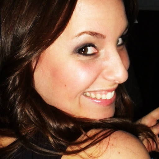 Stephanie Roland Photo 14