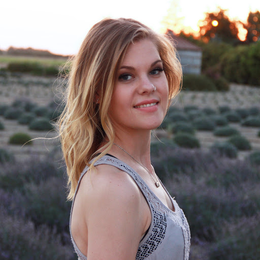 Jennifer Langley Photo 11
