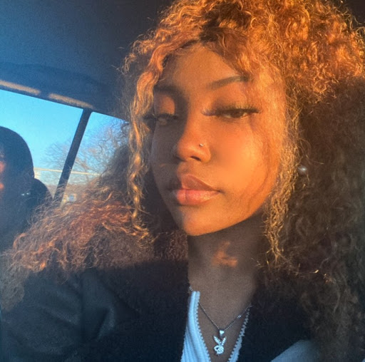 Shannon Biggs Photo 33