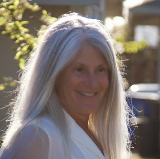 Julie Meyer Photo 15