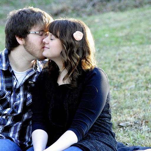 Rebecca Simpson Photo 50