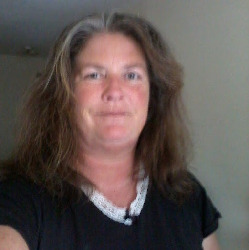 Julie Jones Photo 22