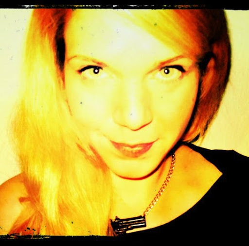 Sarah Riemer Photo 3