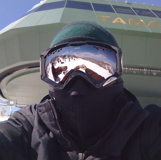 Christopher Flores Photo 5