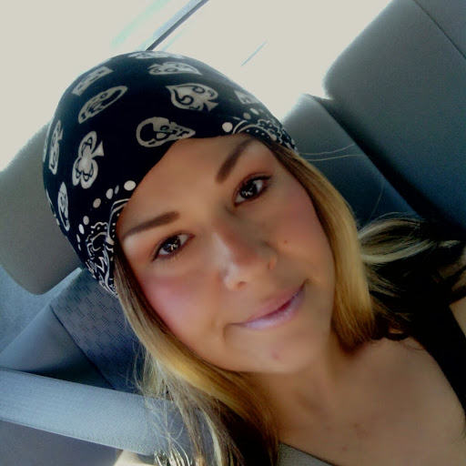 Justine Martinez Photo 3