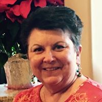 Sharon Tyler Photo 7