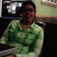 Cynthia Santana Photo 19