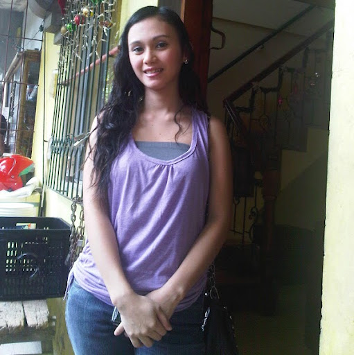 Ann Robles Photo 11