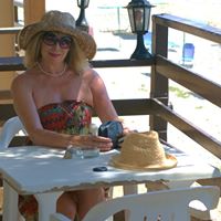 Anne Ashworth Photo 9